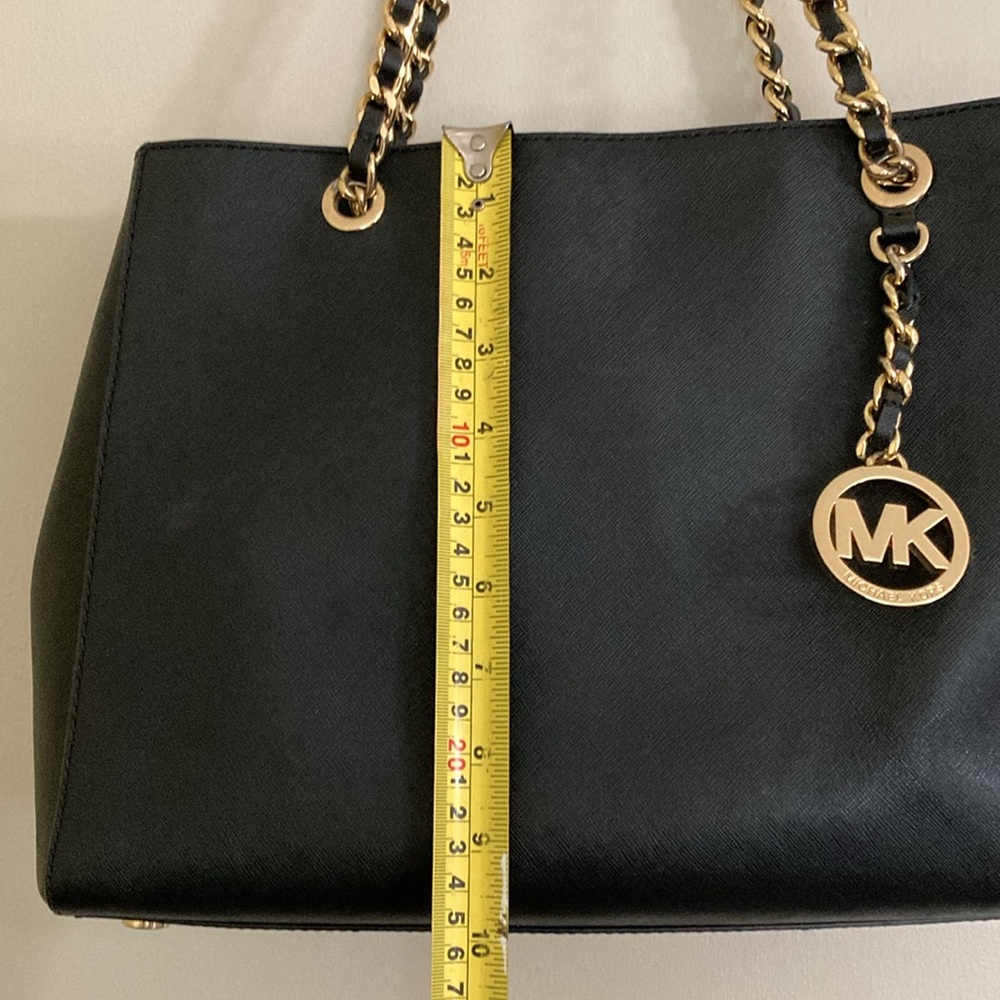 Michael Kors Chain Shoulder Handbag - Picture 13 of 16